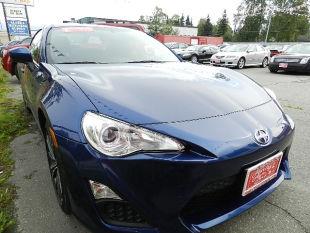 Scion FR-S 2013 photo 2