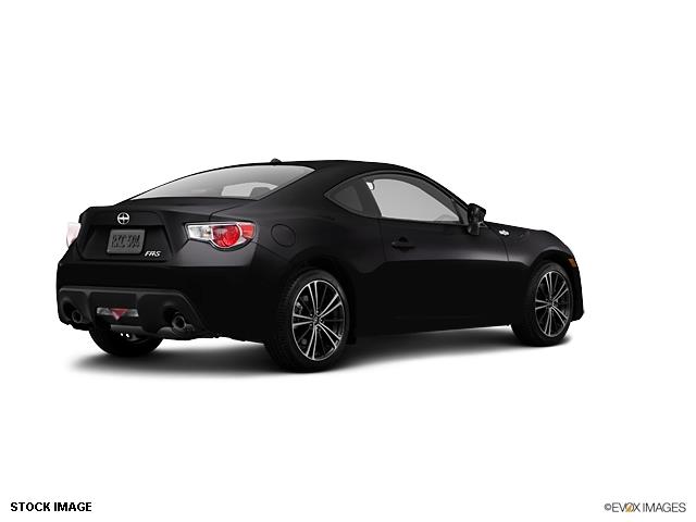 Scion FR-S 2013 photo 1