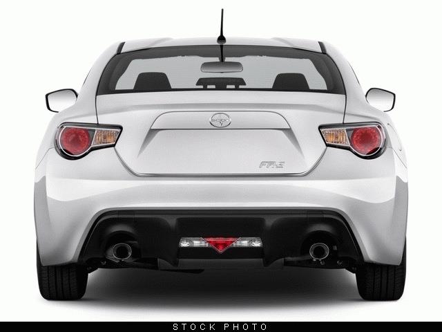 Scion FR-S 2013 photo 1