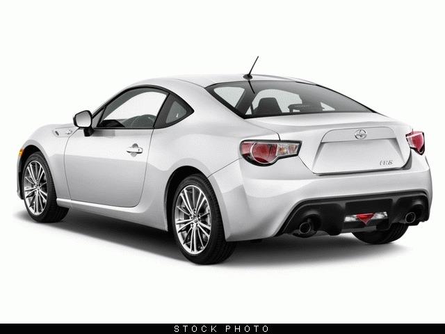 Scion FR-S 2013 photo 3