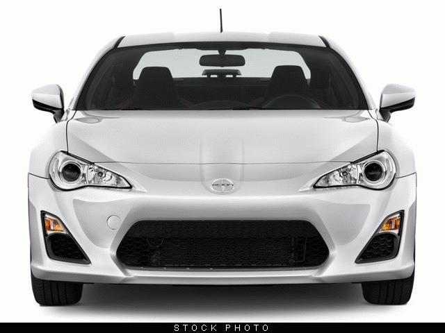 Scion FR-S 2013 photo 4