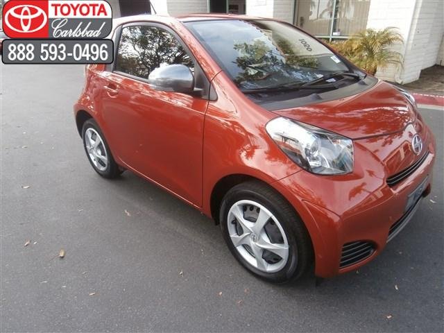 Scion iQ 2012 photo 3