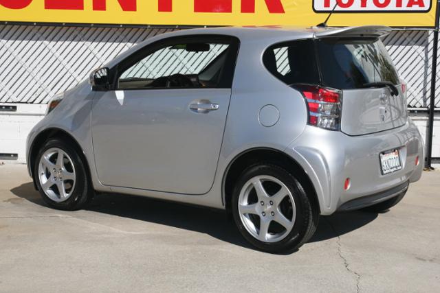 Scion iQ 2012 photo 3