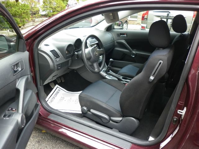 Scion tC 2005 photo 3