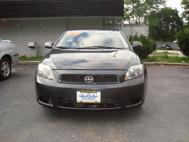 Scion tC 2005 photo 3