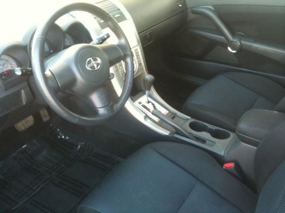 Scion tC 2005 photo 3