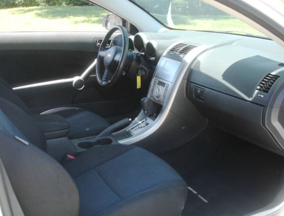 Scion tC 2005 photo 4