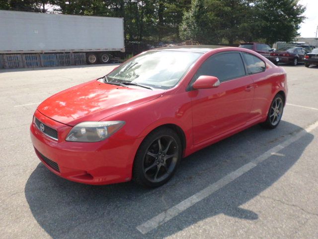 Scion tC 2005 photo 6