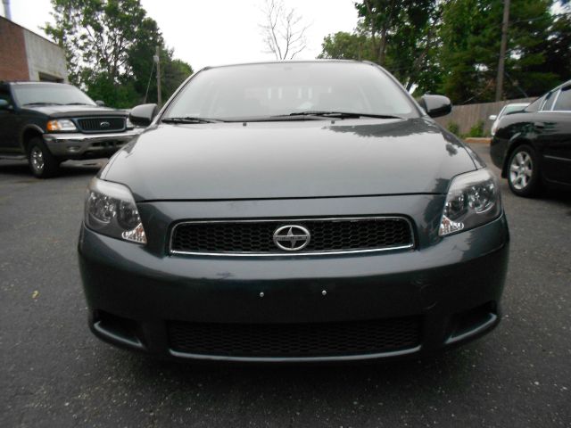 Scion tC 2005 photo 4