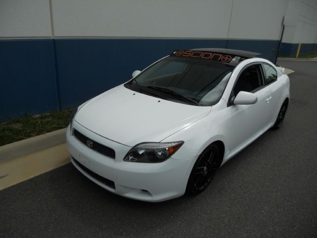 Scion tC 2005 photo 4