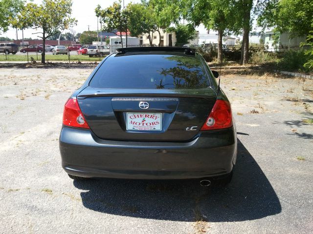 Scion tC 2005 photo 7