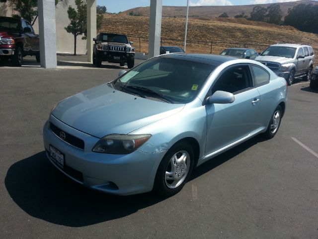 Scion tC 2005 photo 3