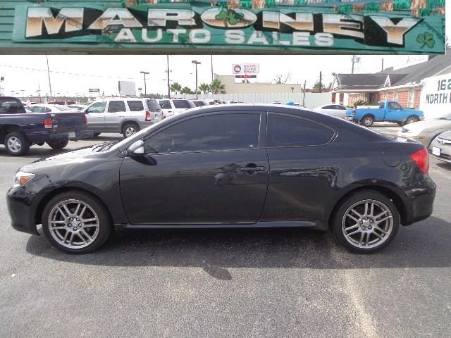 Scion tC 2005 photo 4