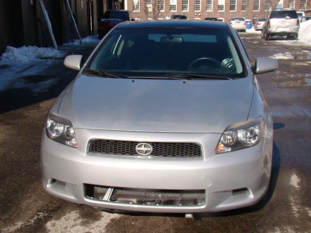 Scion tC 2005 photo 1