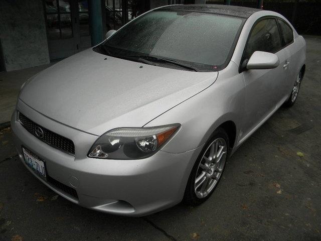 Scion tC 2005 photo 1