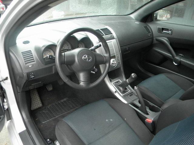 Scion tC 2005 photo 5