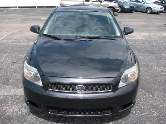 Scion tC 2005 photo 3