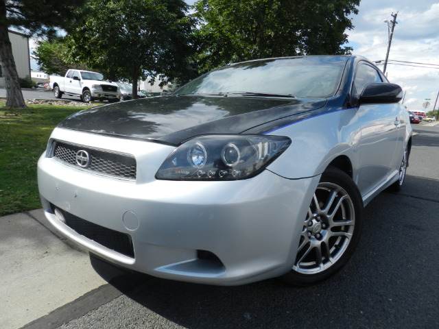 Scion tC 2005 photo 4