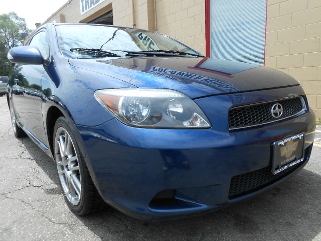 Scion tC 2005 photo 4