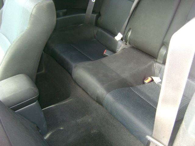 Scion tC 2005 photo 1