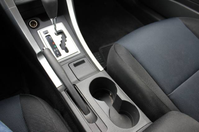 Scion tC 2005 photo 2