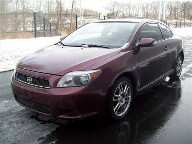 Scion tC 2005 photo 3