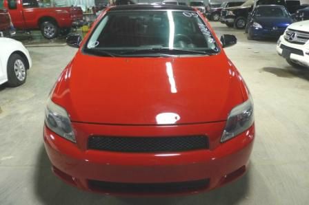 Scion tC 2005 photo 2