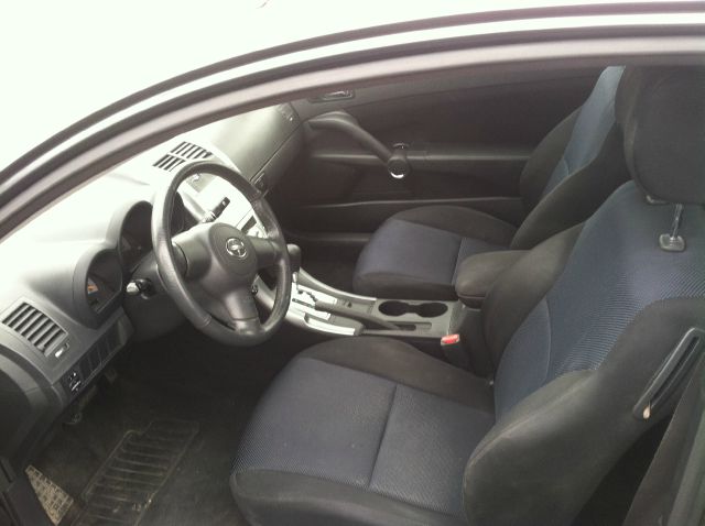 Scion tC 2005 photo 3