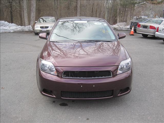 Scion tC 2005 photo 1