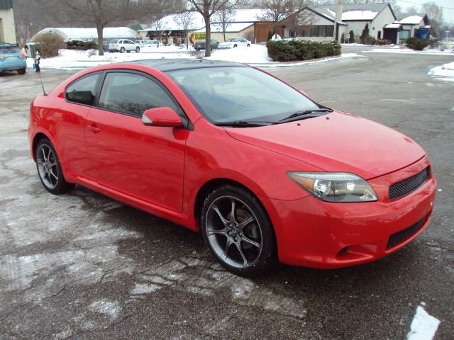 Scion tC 2005 photo 4