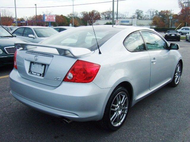 Scion tC 2005 photo 4