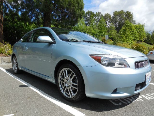 Scion tC 2005 photo 5