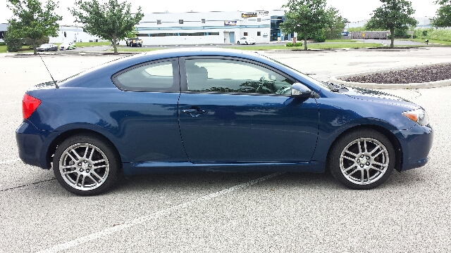 Scion tC 2005 photo 5