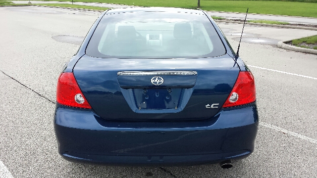 Scion tC 2005 photo 8