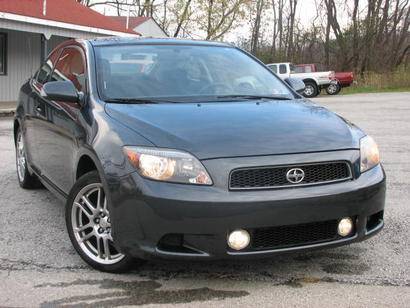 Scion tC 2005 photo 1