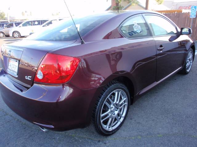 Scion tC 2005 photo 3