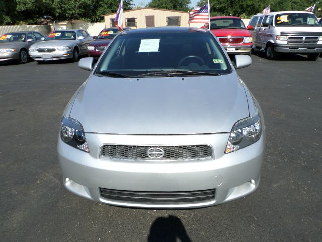 Scion tC 2006 photo 3