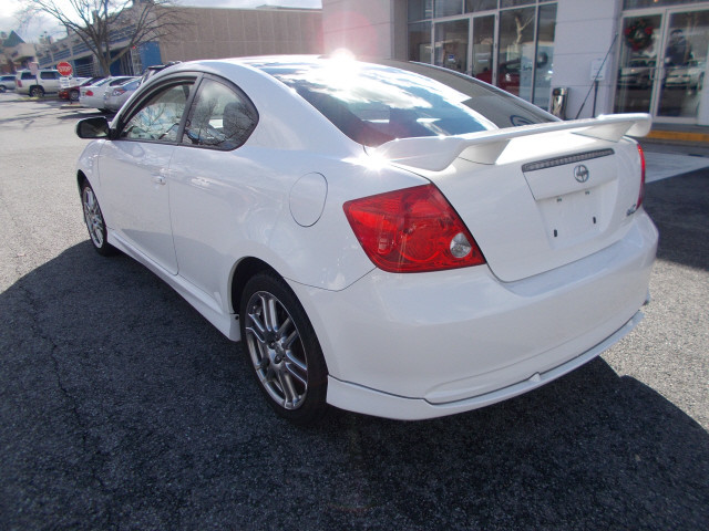 Scion tC 2006 photo 5