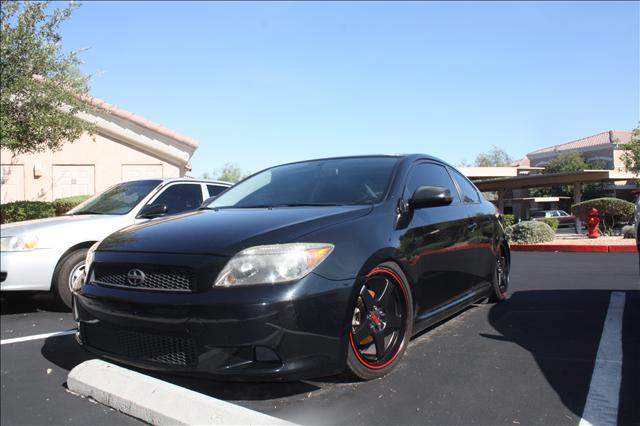 Scion tC 2006 photo 2