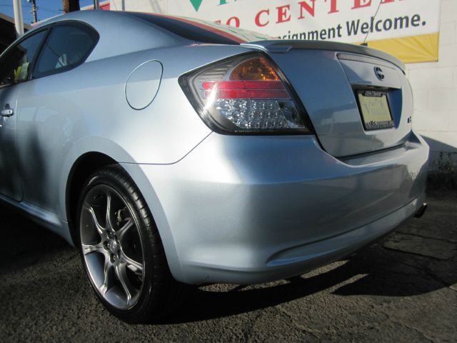 Scion tC 2006 photo 17