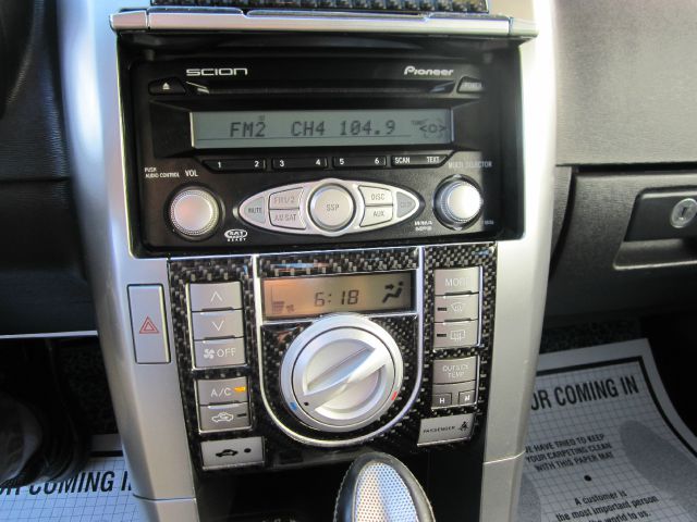 Scion tC 2006 photo 6