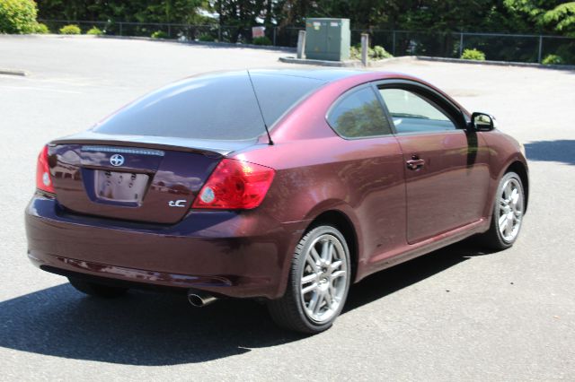 Scion tC 2006 photo 4