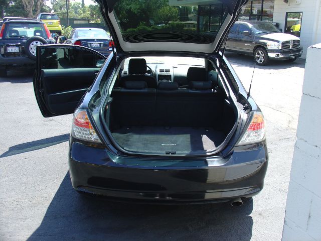 Scion tC 2006 photo 1