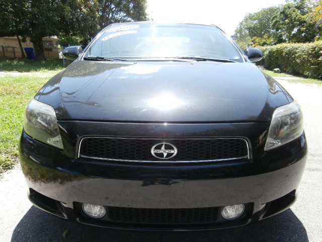 Scion tC 2006 photo 3