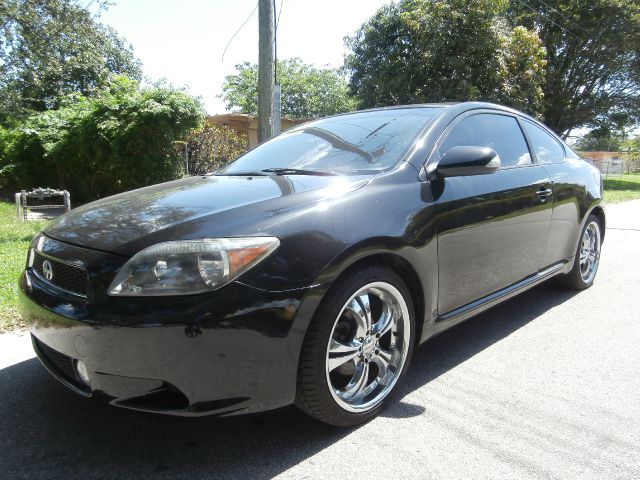 Scion tC 2006 photo 4