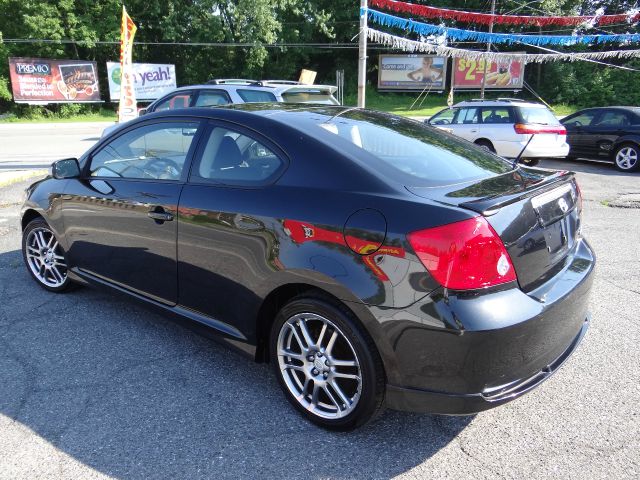 Scion tC 2006 photo 14