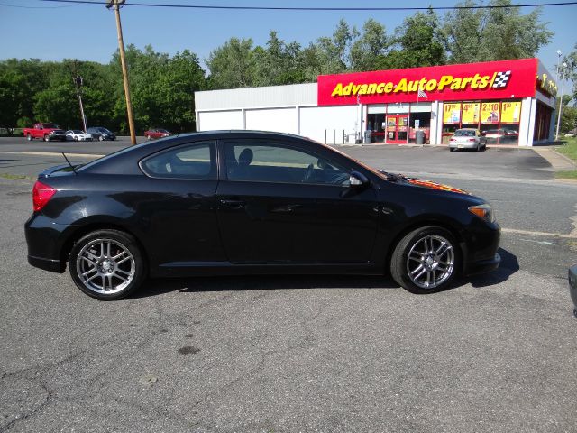 Scion tC 2006 photo 6