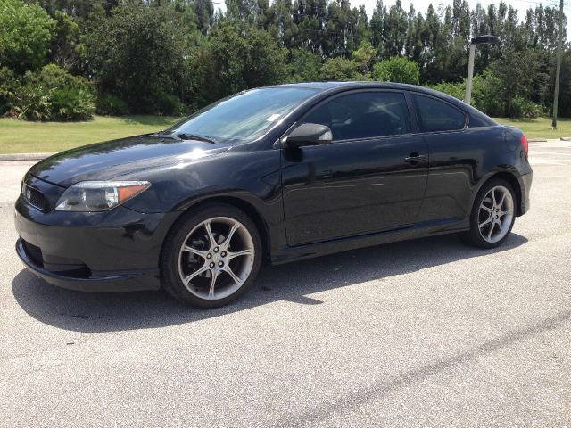 Scion tC 2006 photo 4