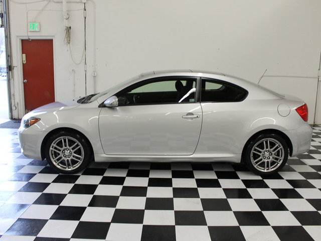 Scion tC 2006 photo 2