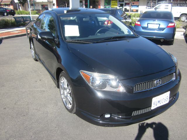 Scion tC 2006 photo 3